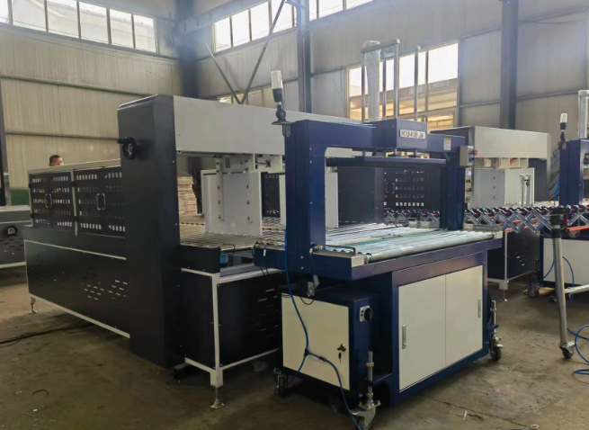 PRY-2600 Szybkość pełnoautomatyczna maszyna do klejania folderów z jednostką wiązania 10