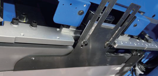 PRY-700E Automatyczna maszyna do pieczętowania folii na gorąco 3