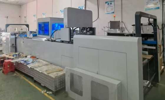 TCPP-1200 W pełni automatyczna maszyna do łatania okien z pudełka upominkowego